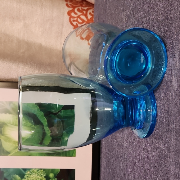 Blue Tinted Water Glasses - Picture 2 of 5